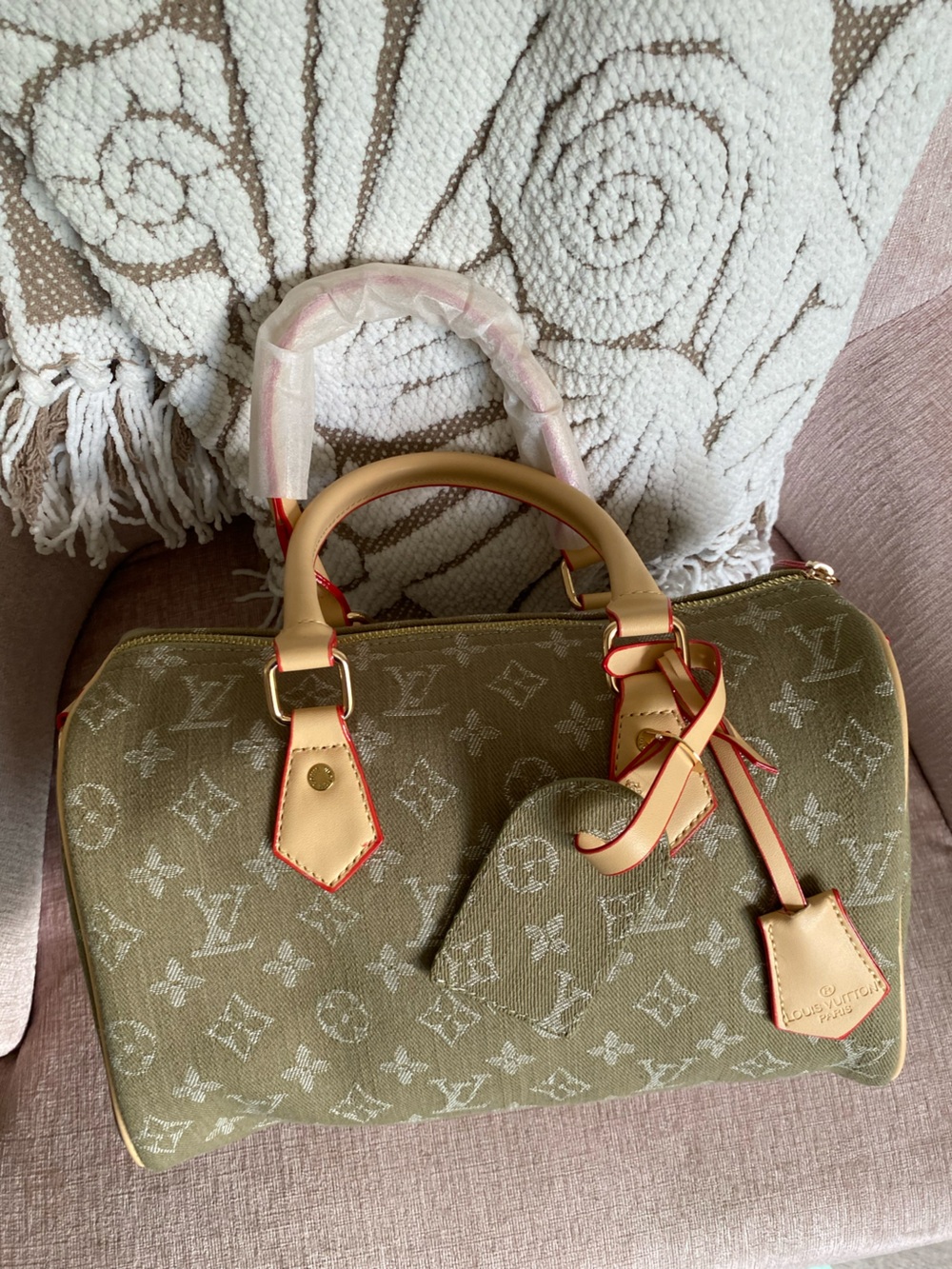 SHOULDER BAG - Picture 2 of 12